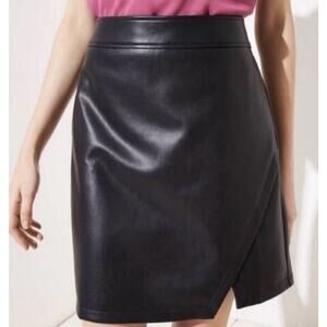 Loft Skirt Black Faux Leather Front Slit Knee Length Womens 0 NWOT